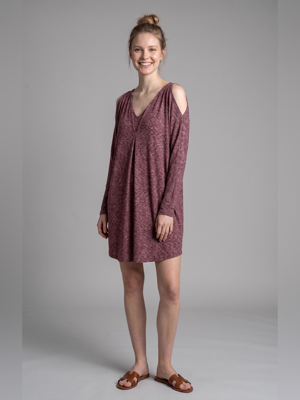 NWT- Umgee v-neck, cold shoulder cut out marked tunic dress. Size large